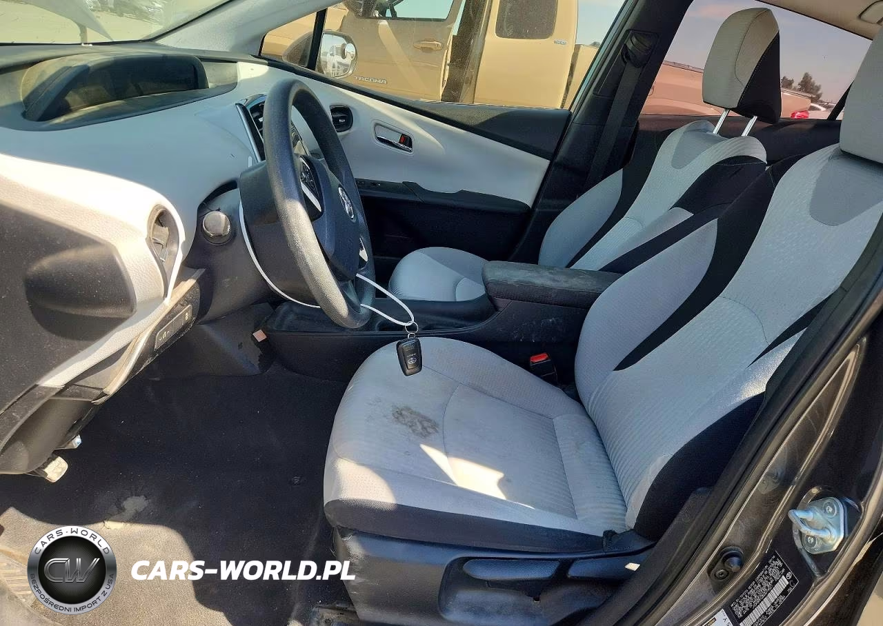 2016 Toyota Prius Two VIN:JTDKBRFU3G3018521 - 7