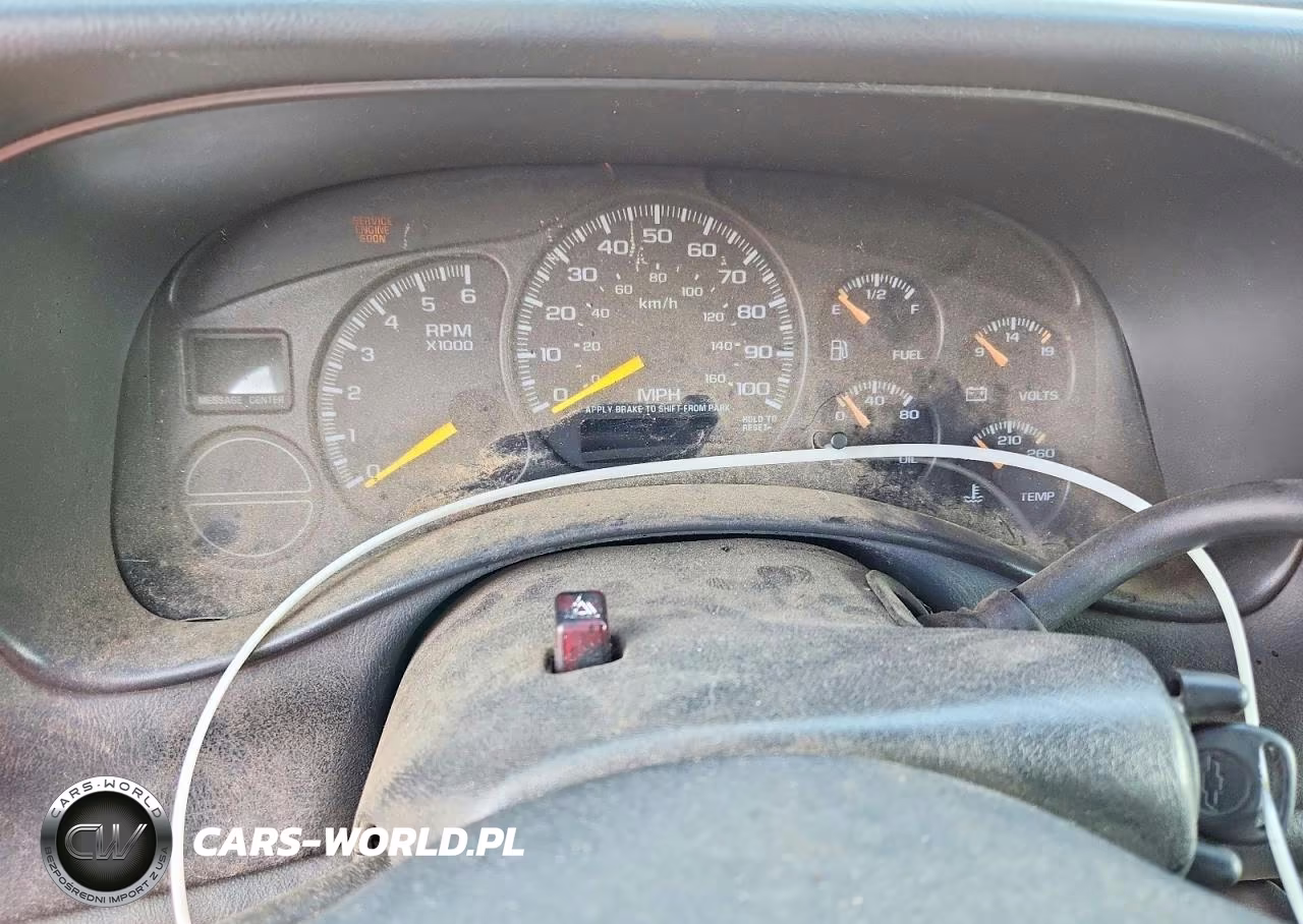 1999 Chevrolet Silverado K2500 VIN:1GCGK29U3XE196328 - 9