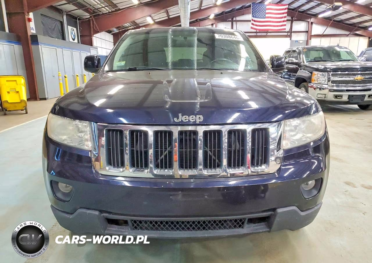 2011 Jeep Grand Cherokee Laredo VIN:1J4RR4GG3BC523323 - 5