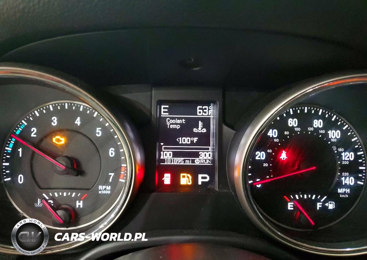 2011 Jeep Grand Cherokee Laredo VIN:1J4RR4GG3BC523323 - 9