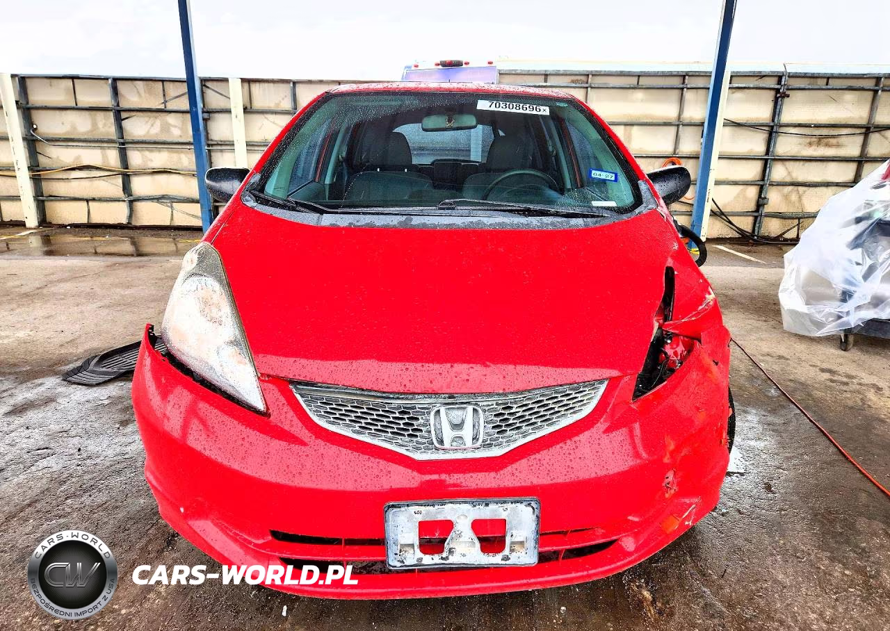 2011 Honda Fit VIN:JHMGE8H32BS008524 - 5