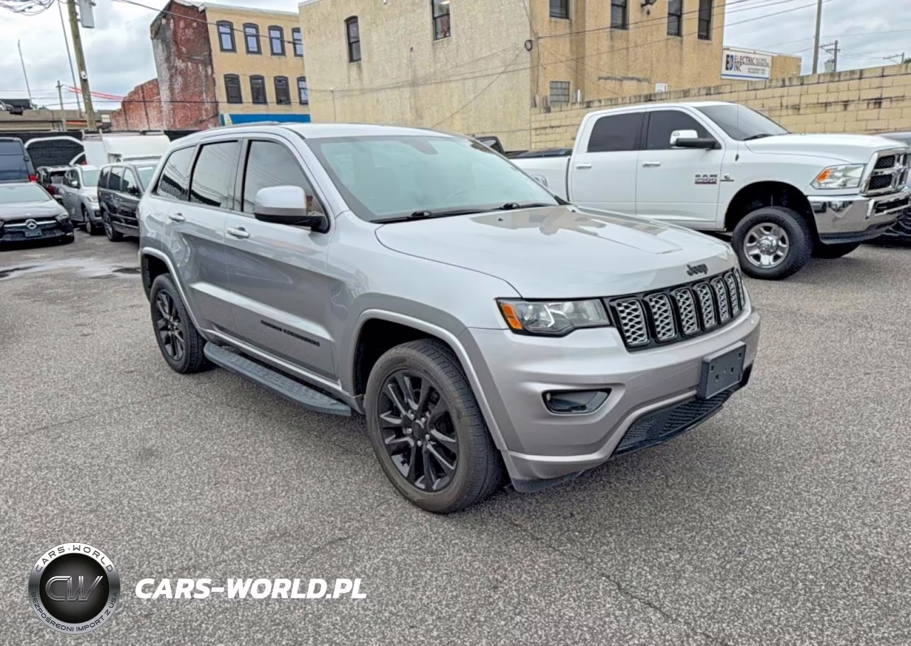 2018 Jeep Grand Cherokee Laredo