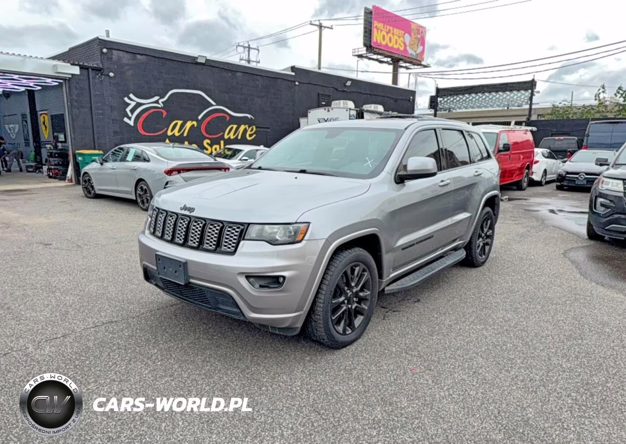 2018 Jeep Grand Cherokee Laredo VIN:1C4RJFAG4JC211706 - 2