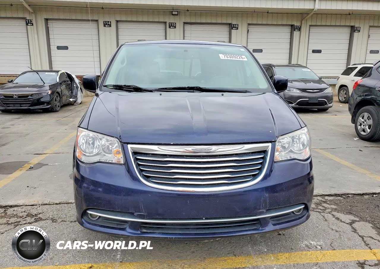 2016 Chrysler Town & Country Touring VIN:2C4RC1BG0GR189313 - 5