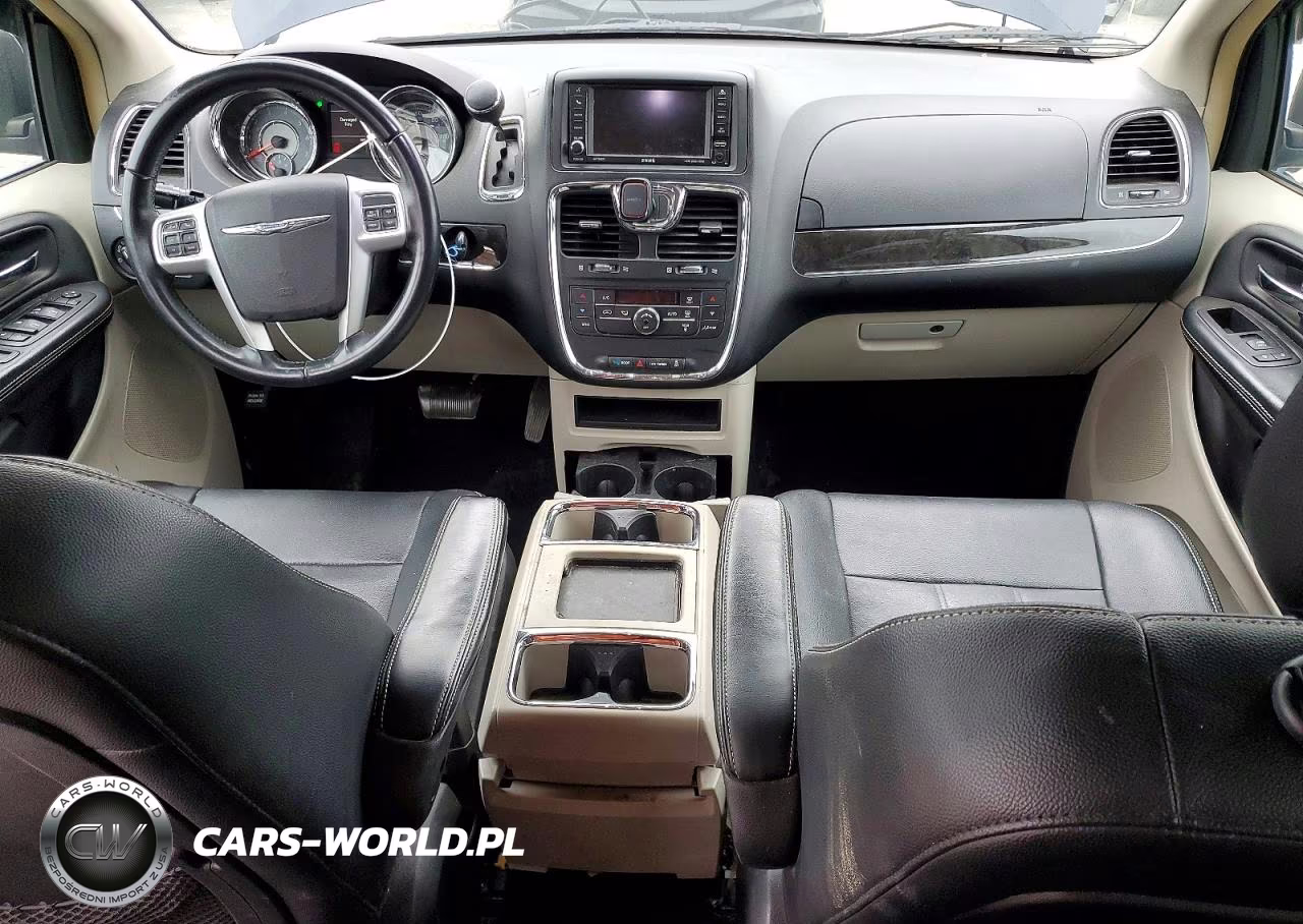 2016 Chrysler Town & Country Touring VIN:2C4RC1BG0GR189313 - 8