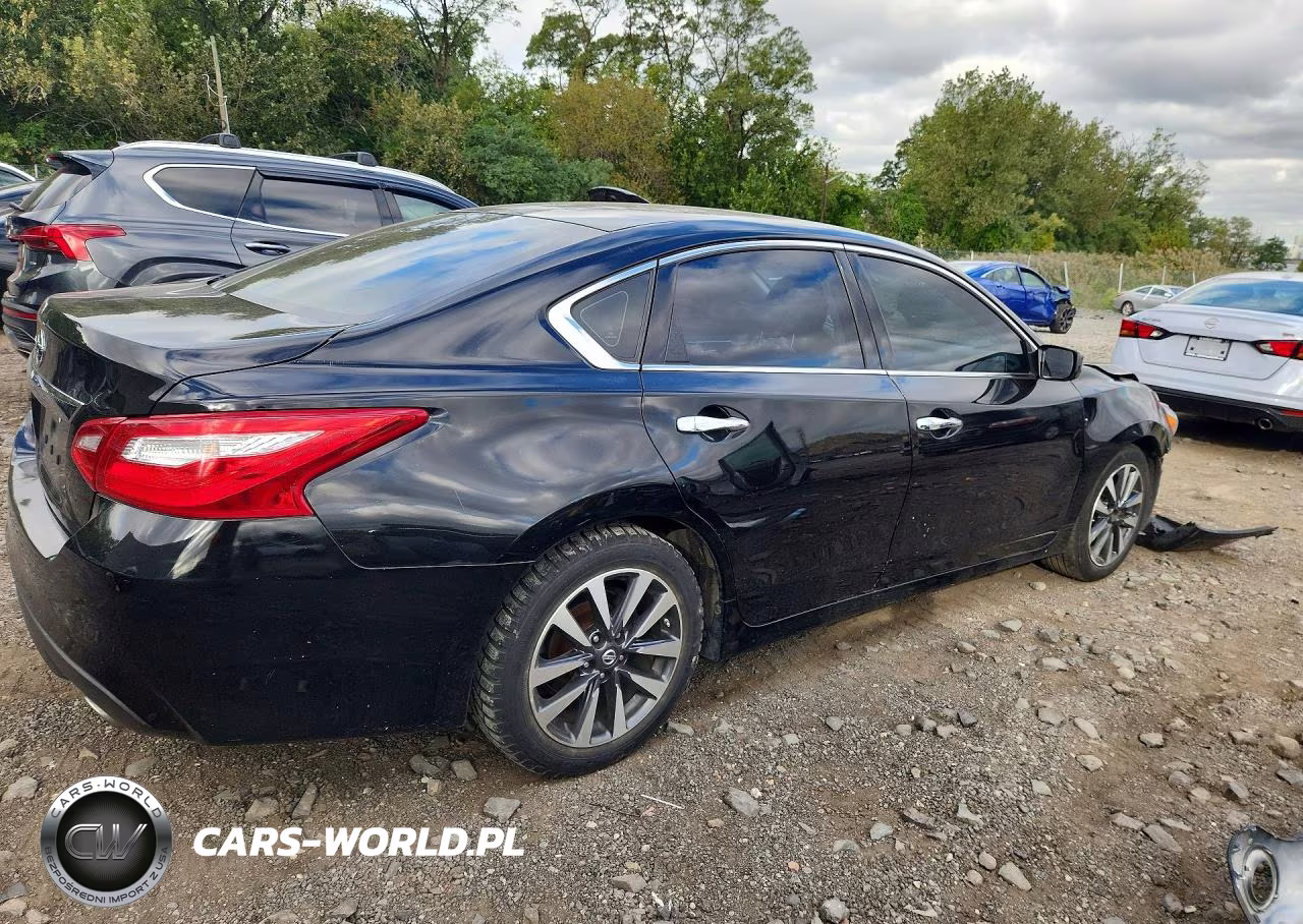2017 Nissan Altima 2.5 S VIN:1N4AL3AP2HC233483 - 3