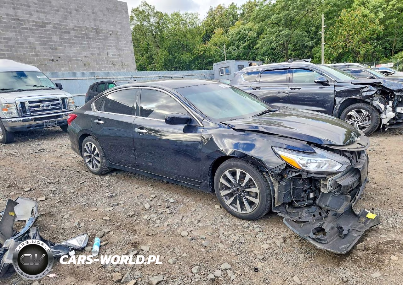 2017 Nissan Altima 2.5 S VIN:1N4AL3AP2HC233483 - 4