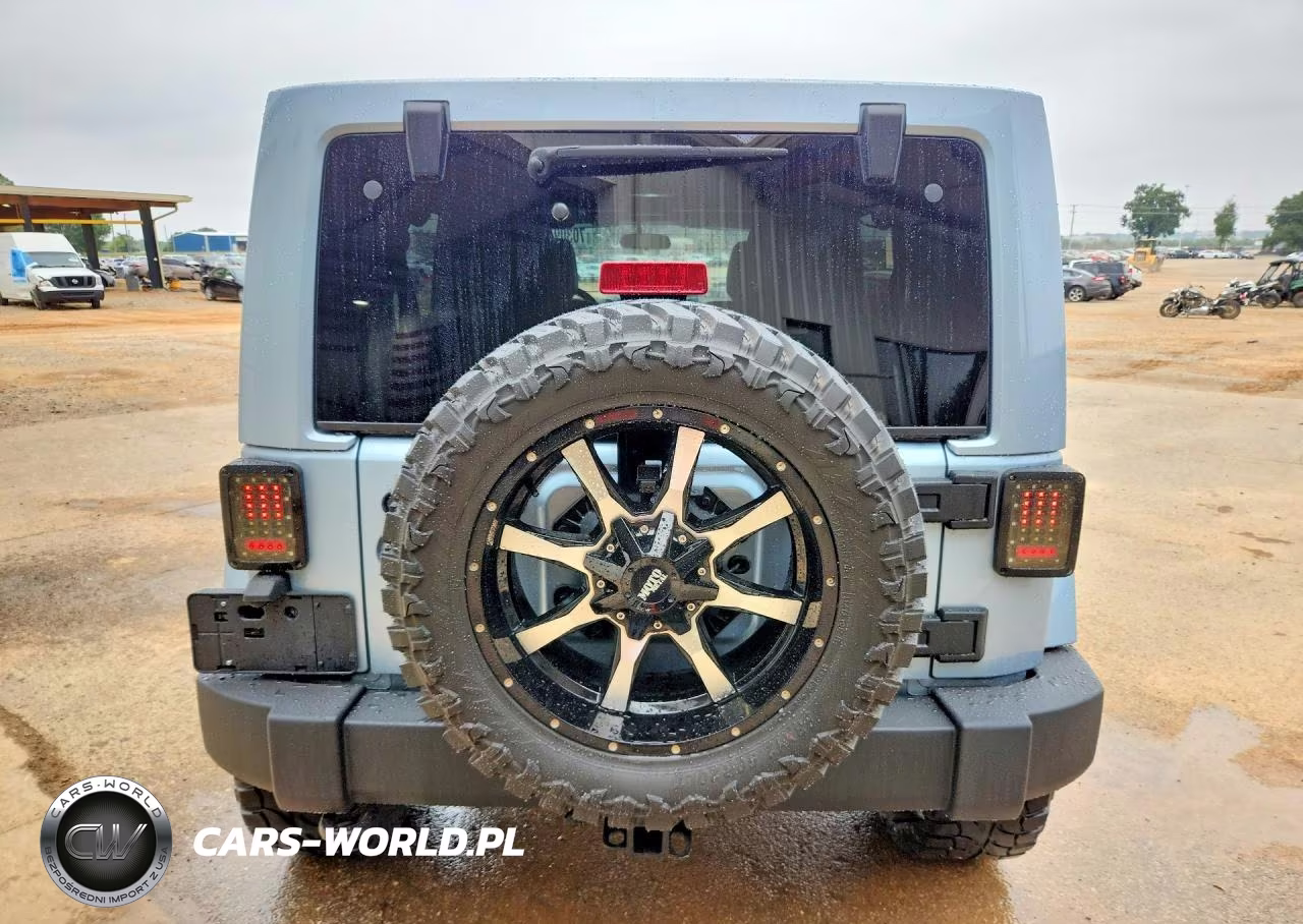 2012 Jeep Wrangler Unlimited Sahara VIN:1C4BJWEG6CL148655 - 6