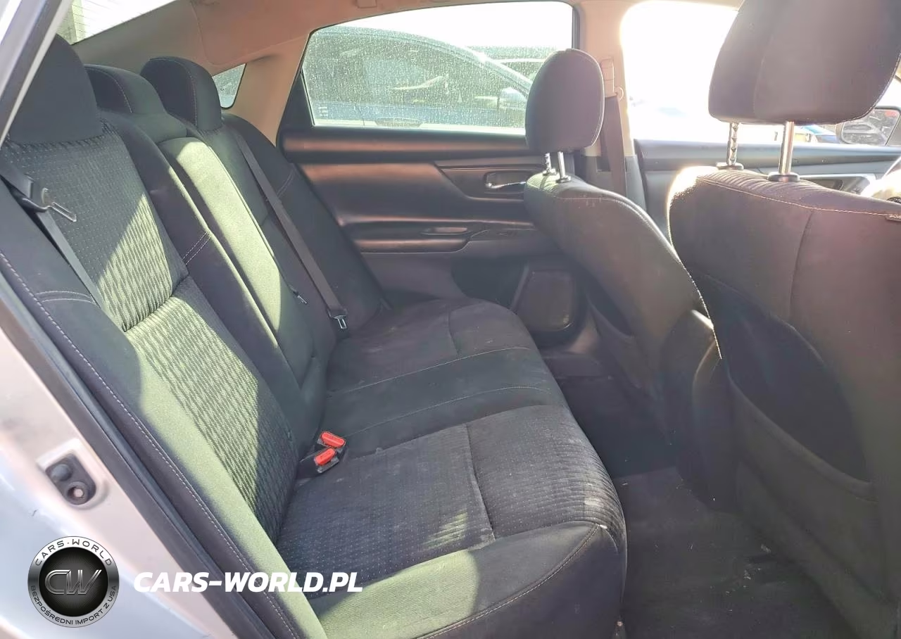 2016 Nissan Altima 2.5 S VIN:1N4AL3AP0GC217104 - 10