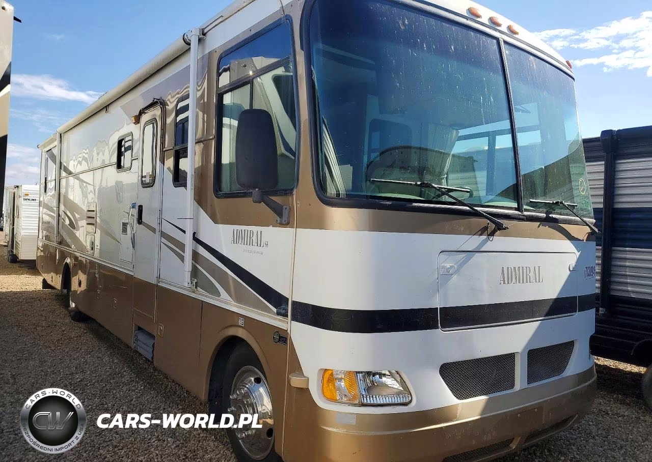 2005 Workhorse Custom Chassis Motorhome Chassis W22