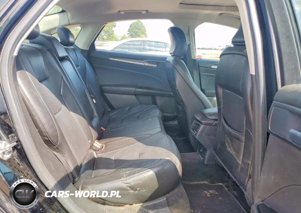 2016 Ford Fusion Titanium VIN:3FA6P0K91GR126708 - 10