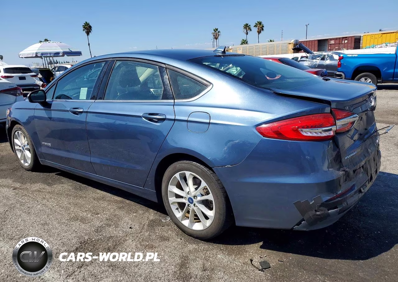 2019 Ford Fusion Se VIN:3FA6P0LU5KR174420 - 2