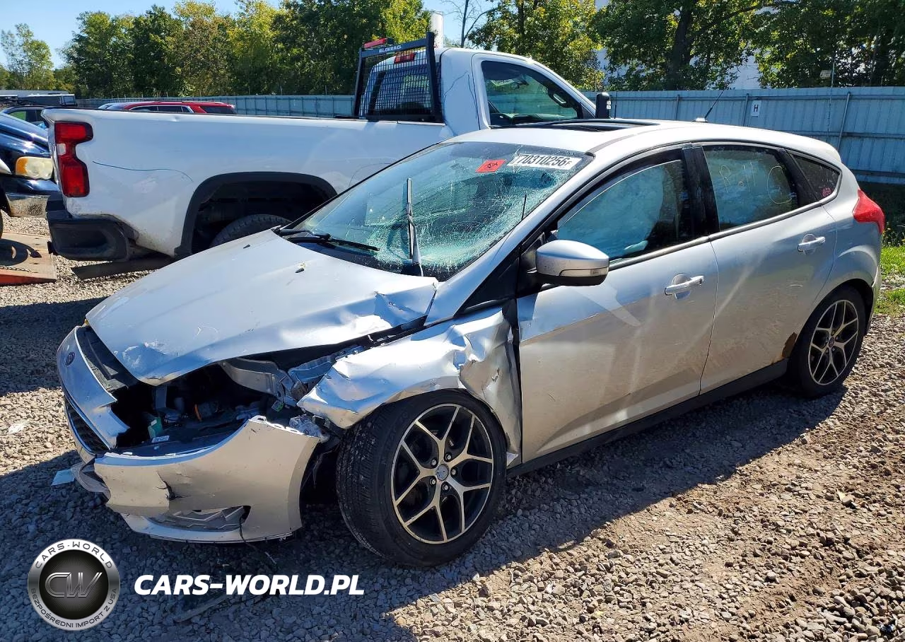 2018 Ford Focus Sel VIN:1FADP3M26JL317135 - 1