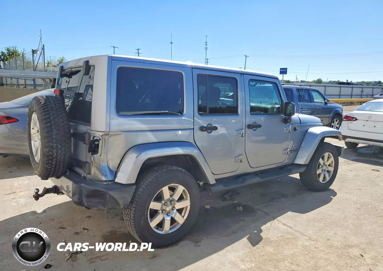 2017 Jeep Wrangler Unlimited Sahara VIN:1C4BJWEGXHL590166 - 3