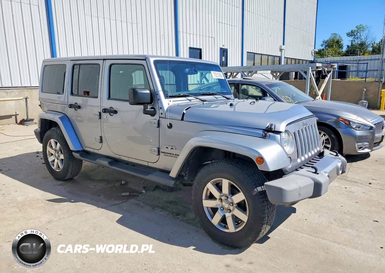 2017 Jeep Wrangler Unlimited Sahara VIN:1C4BJWEGXHL590166 - 4