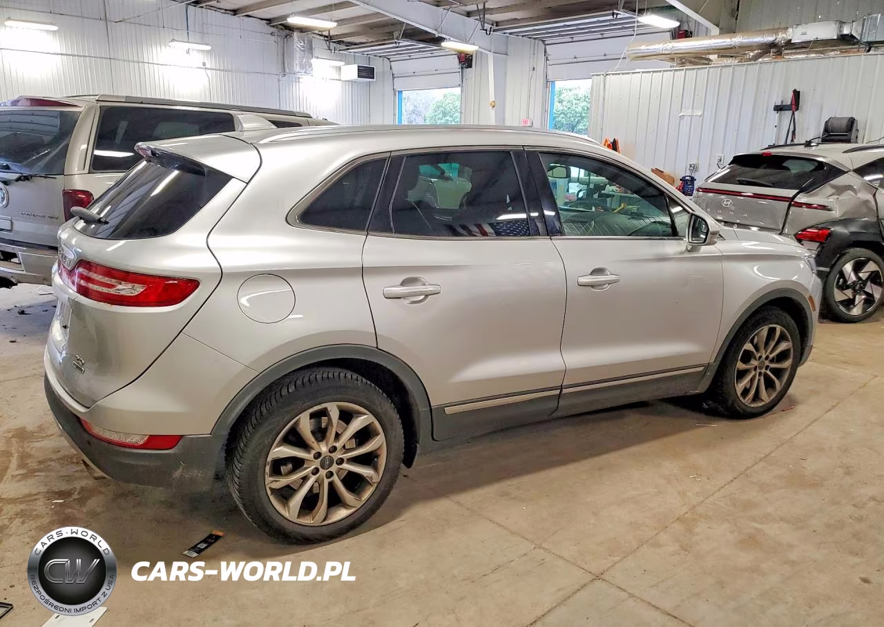 2015 Lincoln Mkc VIN:5LMCJ1A95FUJ26121 - 3