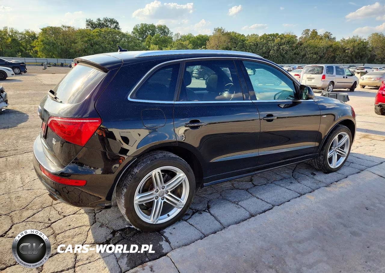 2010 Audi Q5 Premium Plus VIN:WA1MKAFP2AA106266 - 3