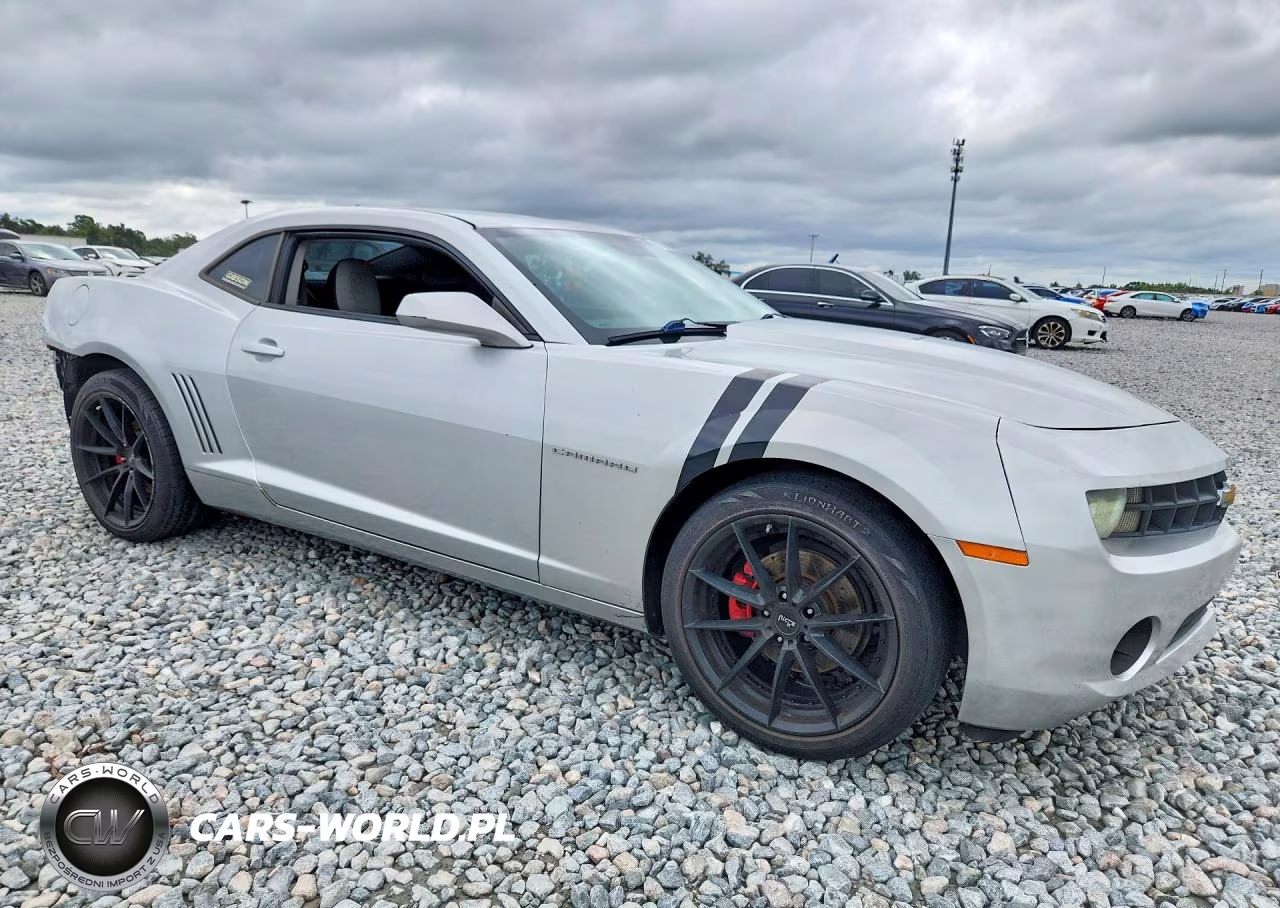 2010 Chevrolet Camaro Ls VIN:2G1FA1EV6A9201810 - 4
