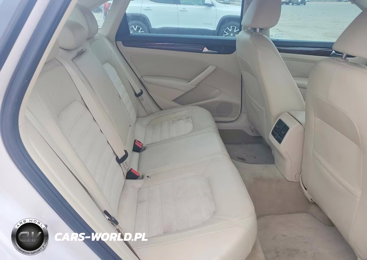 2013 Volkswagen Passat Sel VIN:1VWCN7A30DC128109 - 10