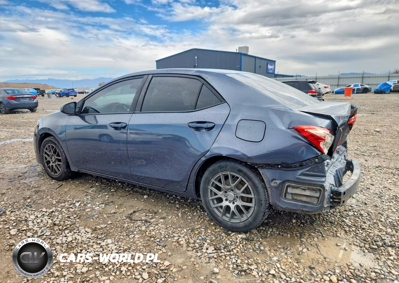 2017 Toyota Corolla Le VIN:5YFBURHE2HP643257 - 2