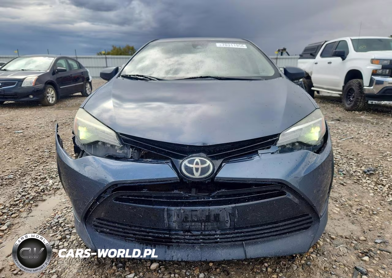 2017 Toyota Corolla Le VIN:5YFBURHE2HP643257 - 5