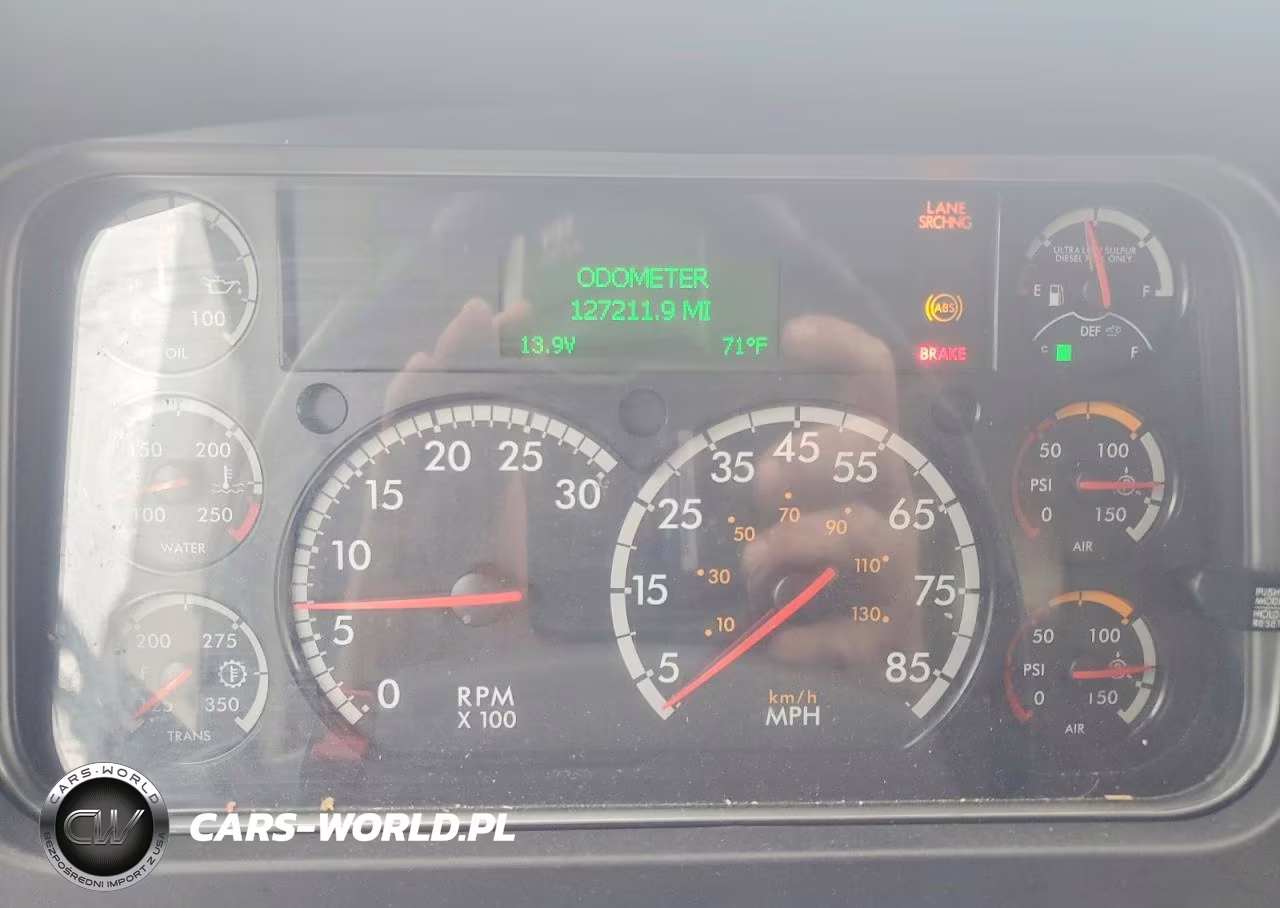2021 Freightliner Business Class M2 Refrigerated Box Truck VIN:1FVACXD21MHMK2001 - 9