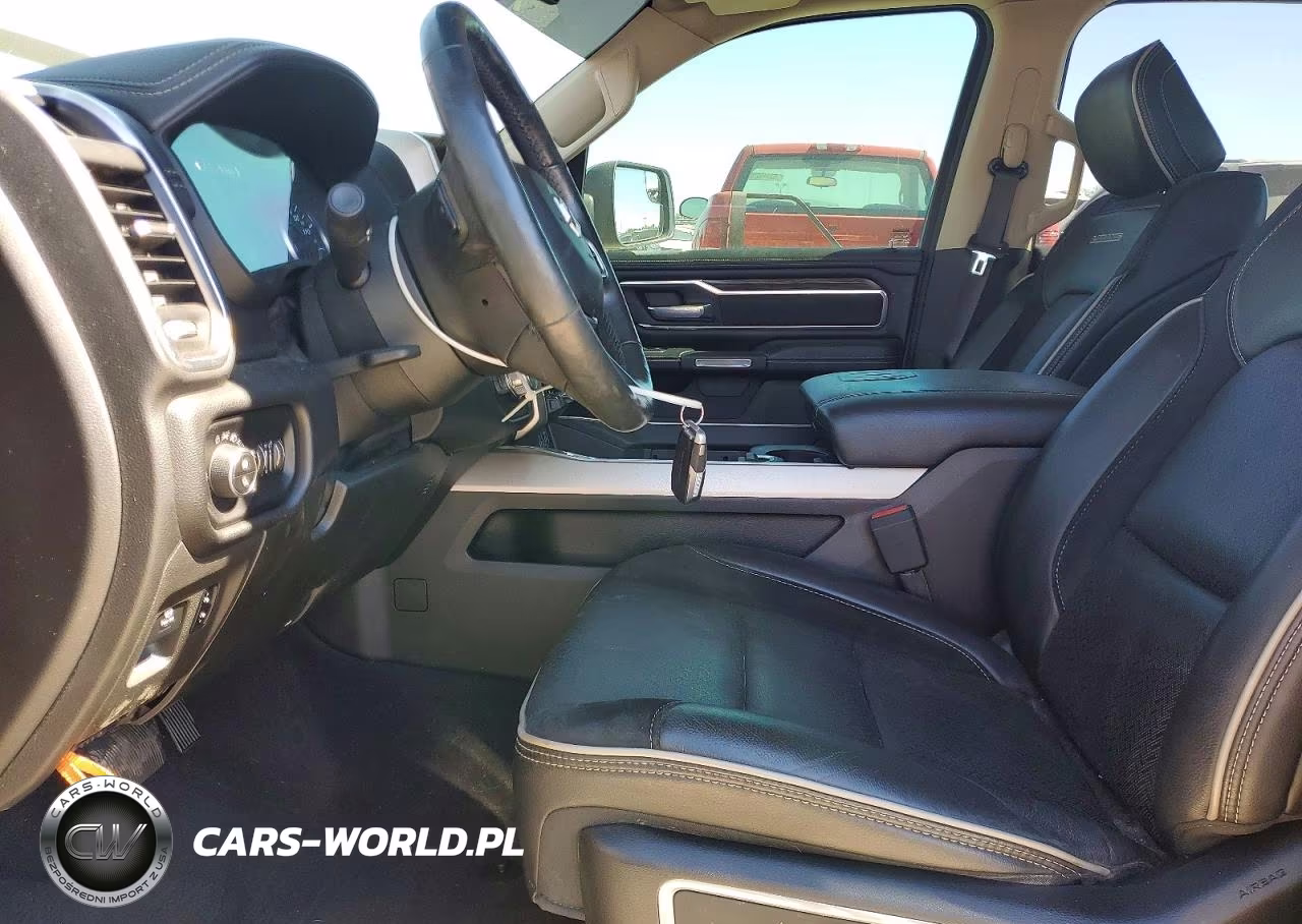 2019 Ram 1500 Laramie VIN:1C6SRFJT4KN581087 - 7