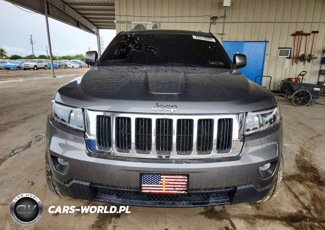 2012 Jeep Grand Cherokee Laredo VIN:1C4RJFATXCC112047 - 5