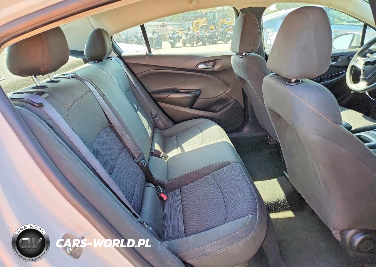 2017 Chevrolet Cruze Ls VIN:1G1BC5SM2H7225562 - 10