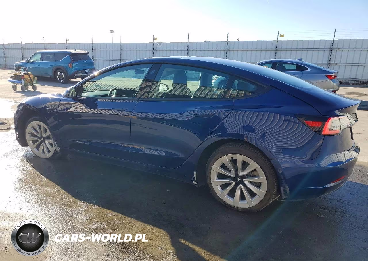 2022 Tesla Model 3 VIN:5YJ3E1EB8NF301011 - 2