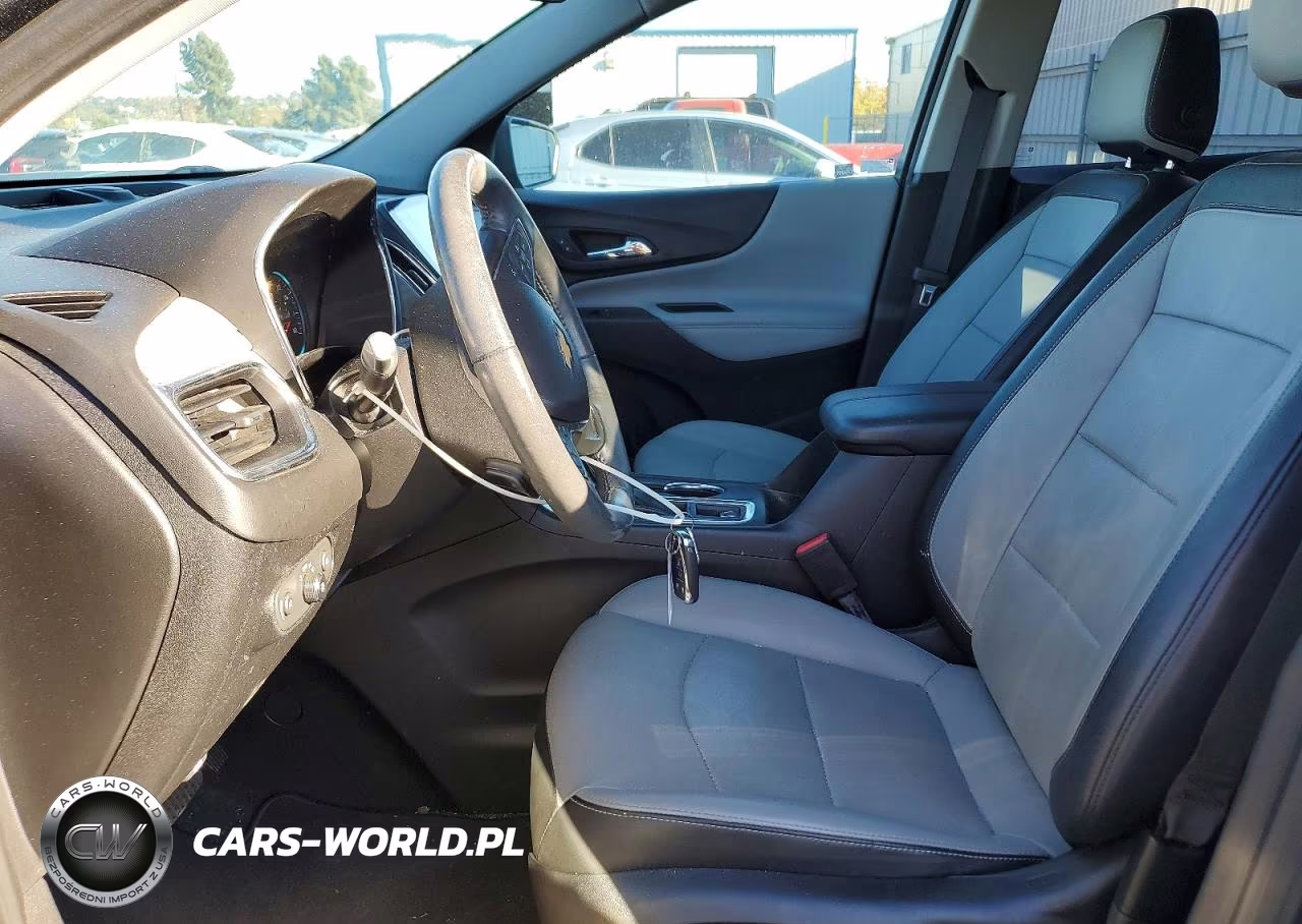 2018 Chevrolet Equinox Premier VIN:2GNAXMEV0J6108596 - 7