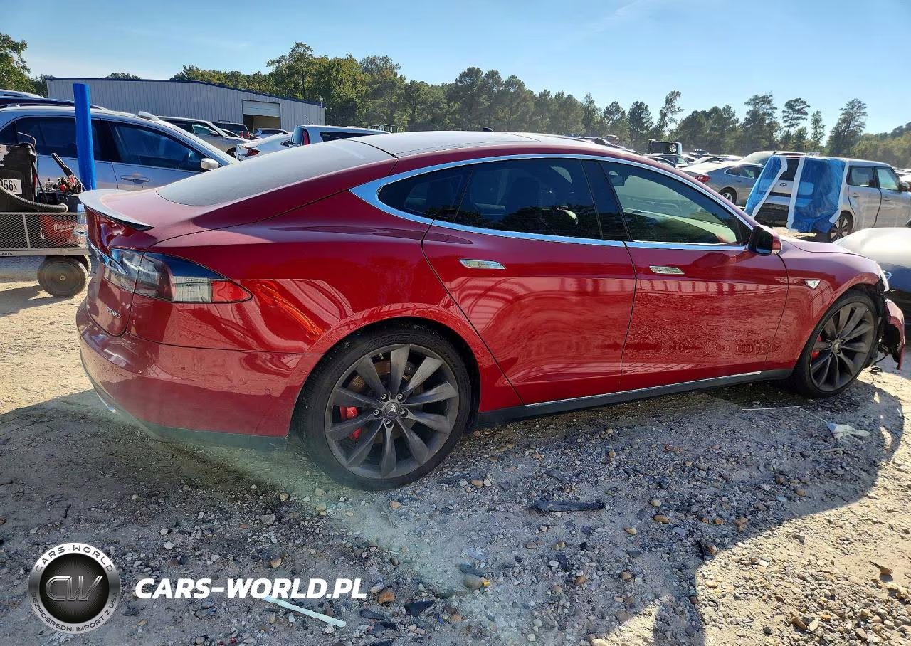 2015 Tesla Model S VIN:5YJSA1E4XFF113987 - 3