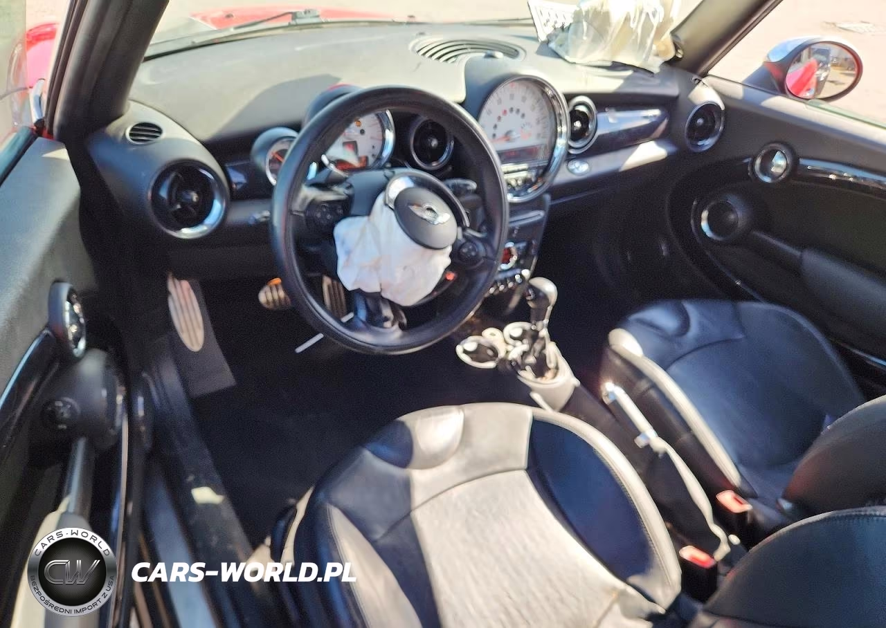 2011 Mini Cooper S VIN:WMWZP3C58BTX82817 - 8