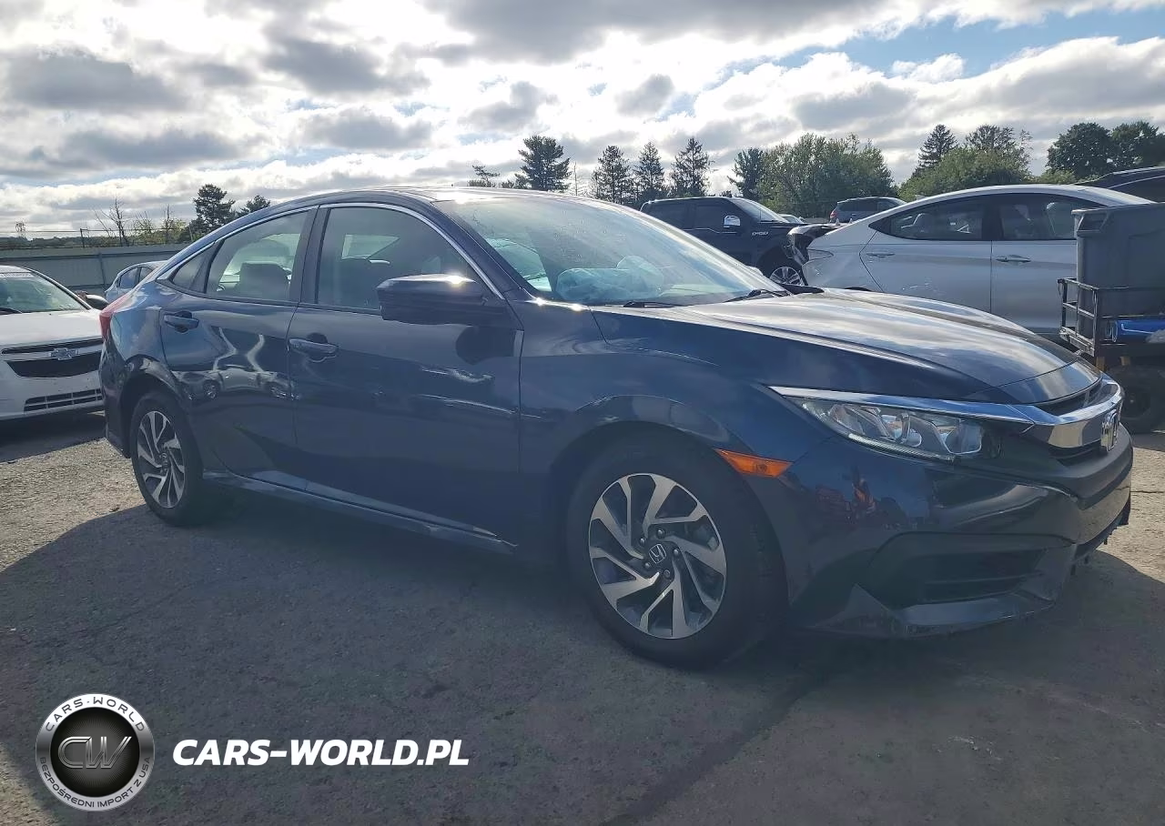 2018 Honda Civic Ex VIN:2HGFC2F75JH536961 - 4