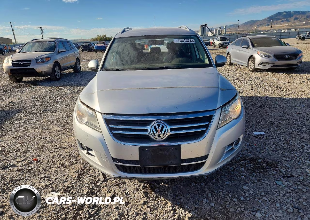 2010 Volkswagen Tiguan Se VIN:WVGBV7AX1AW516053 - 5