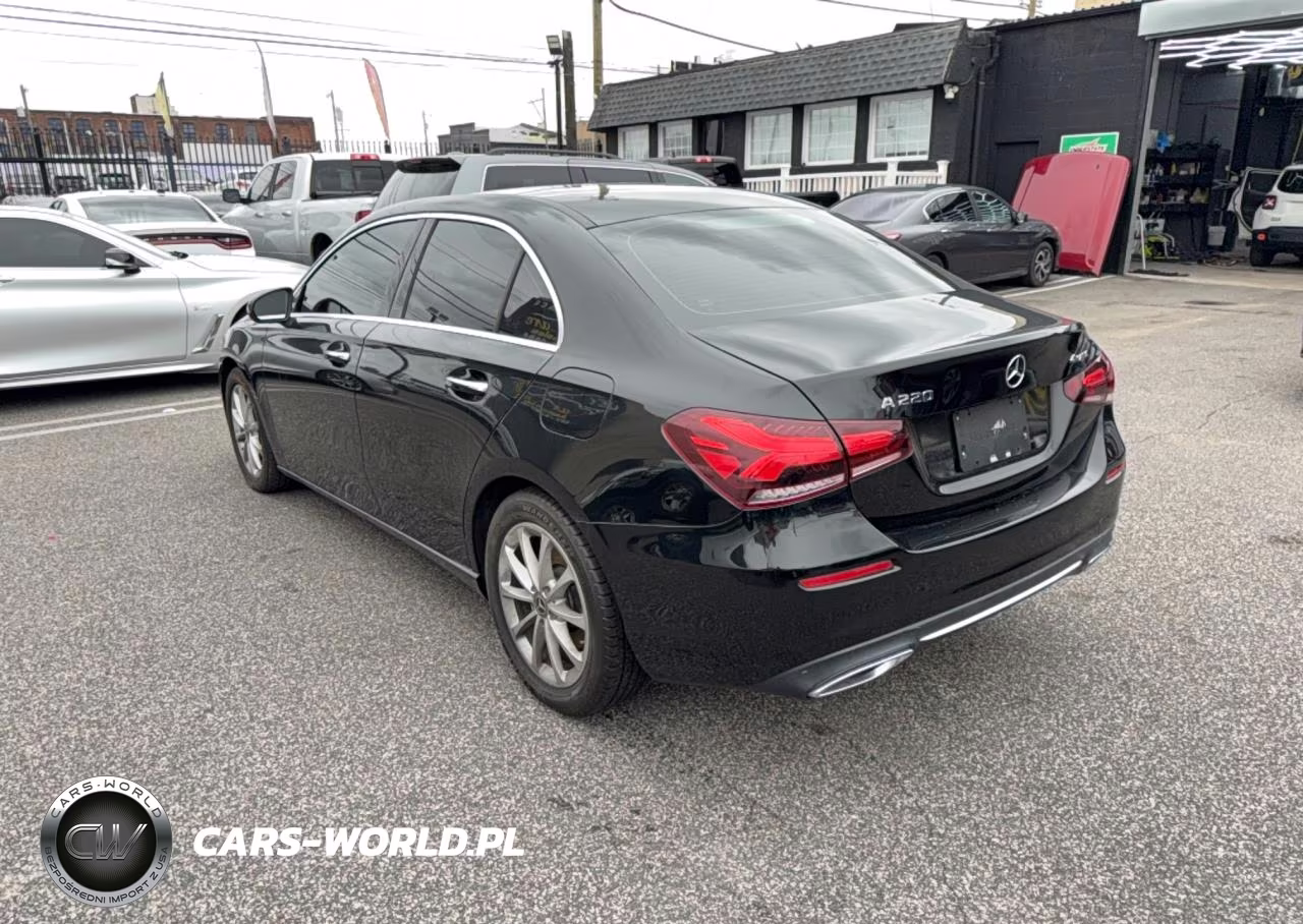 2020 Mercedes-Benz A 220 4Matic VIN:W1K3G4FB4LW046477 - 3