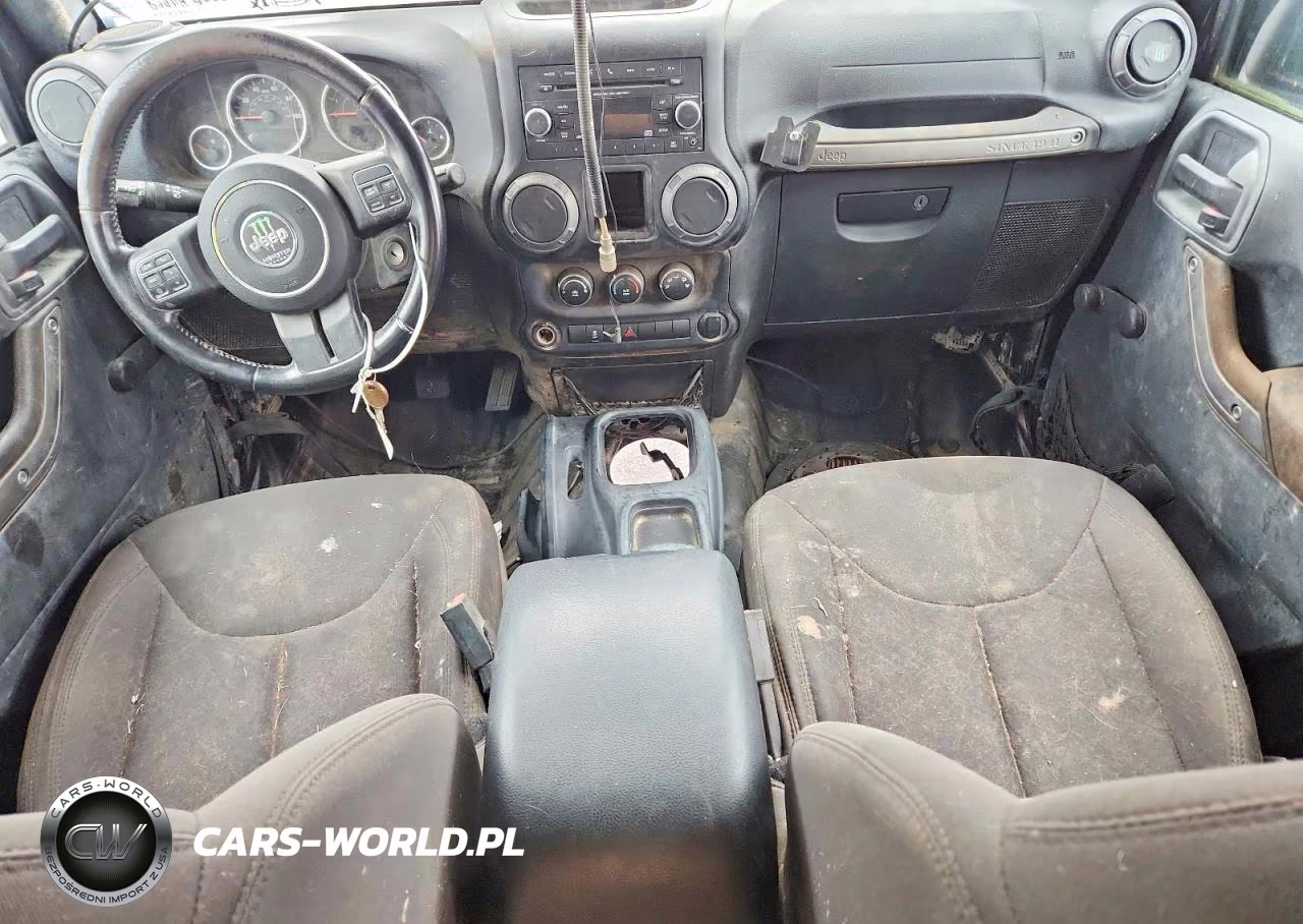 2017 Jeep Wrangler Unlimited Sport VIN:1C4BJWDG7HL667173 - 8