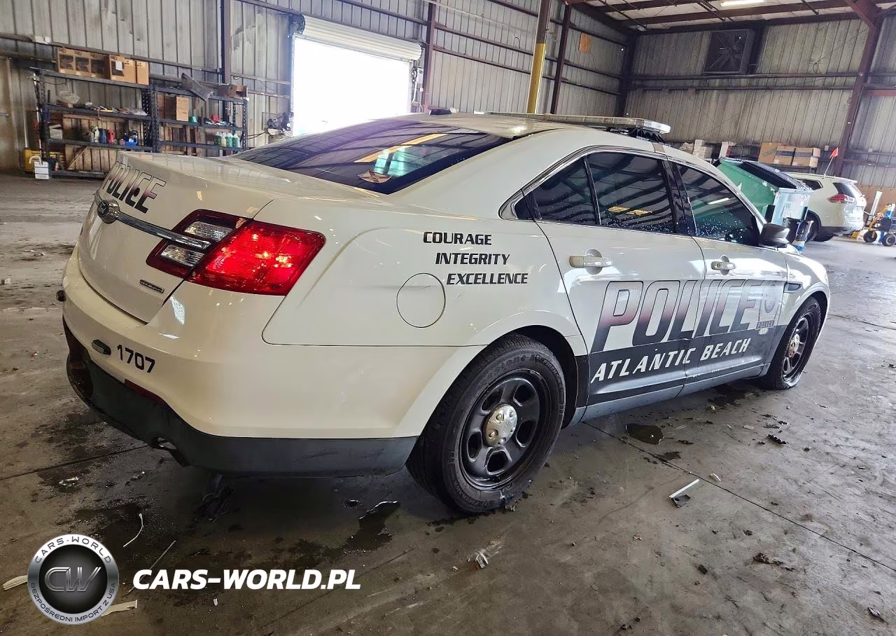 2017 Ford Taurus Police Interceptor VIN:1FAHP2L82HG118894 - 3