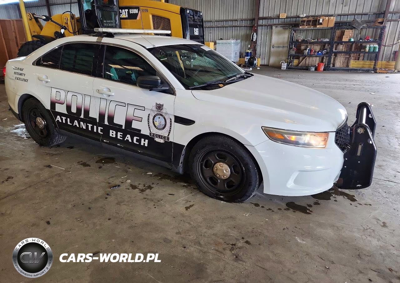 2017 Ford Taurus Police Interceptor VIN:1FAHP2L82HG118894 - 4