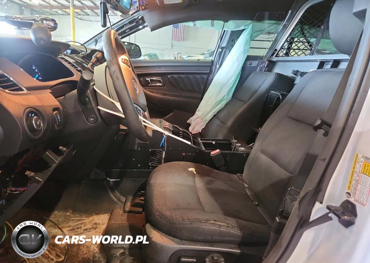 2017 Ford Taurus Police Interceptor VIN:1FAHP2L82HG118894 - 7