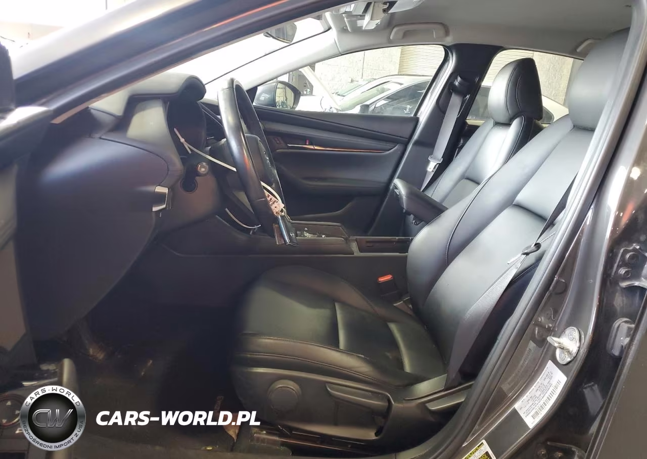 2019 Mazda 3 Preferred Plus VIN:JM1BPACL7K1111027 - 7