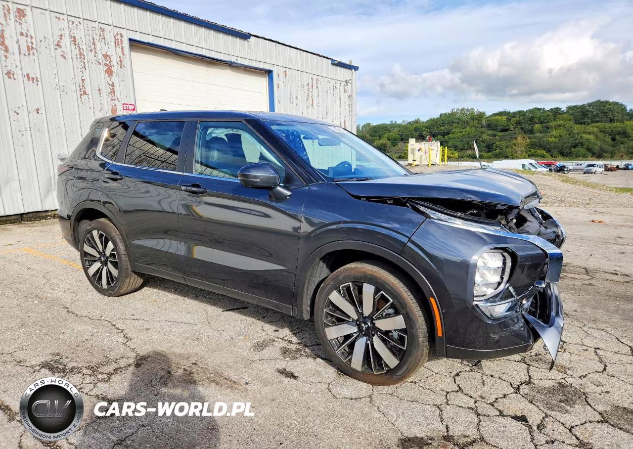 2026 Mitsubishi Outlander Se VIN:JA4J4VAB6TZ047498 - 4
