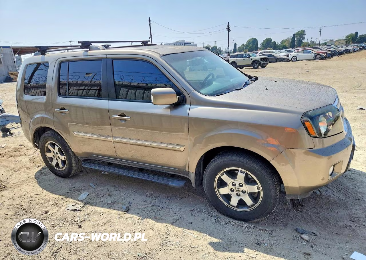 2010 Honda Pilot Touring VIN:5FNYF3H98AB017976 - 4