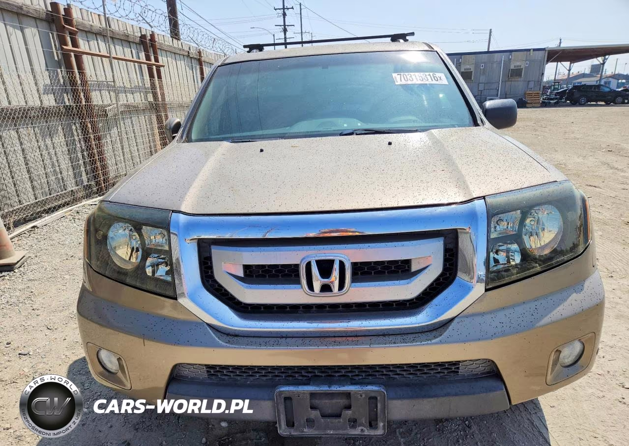 2010 Honda Pilot Touring VIN:5FNYF3H98AB017976 - 5