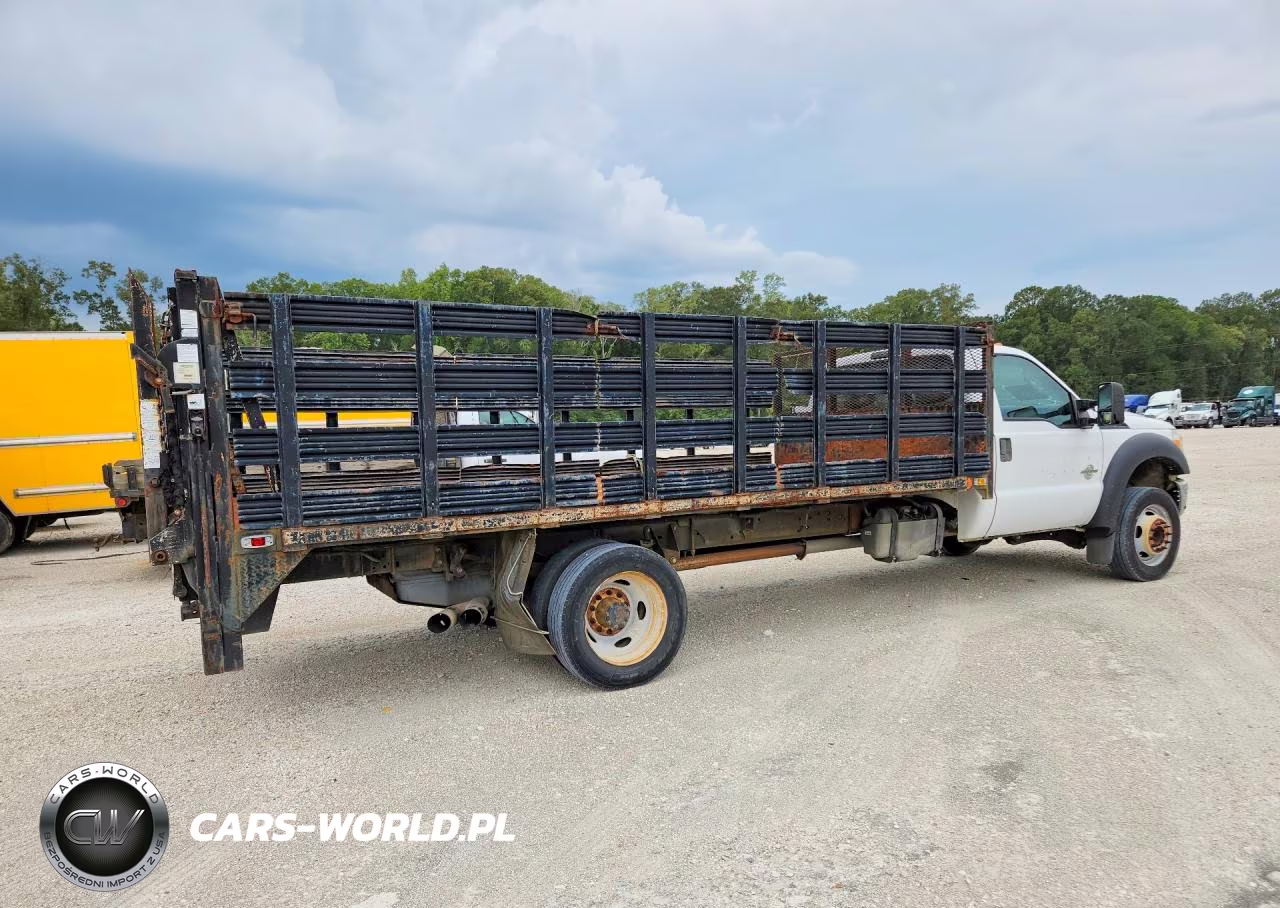 2015 Ford F550 Super Duty VIN:1FDUF5GT0FEA53284 - 3