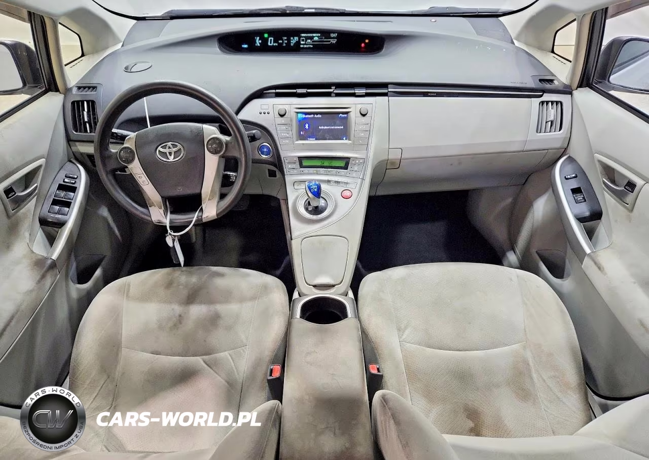 2015 Toyota Prius Two VIN:JTDKN3DU1F0427477 - 8