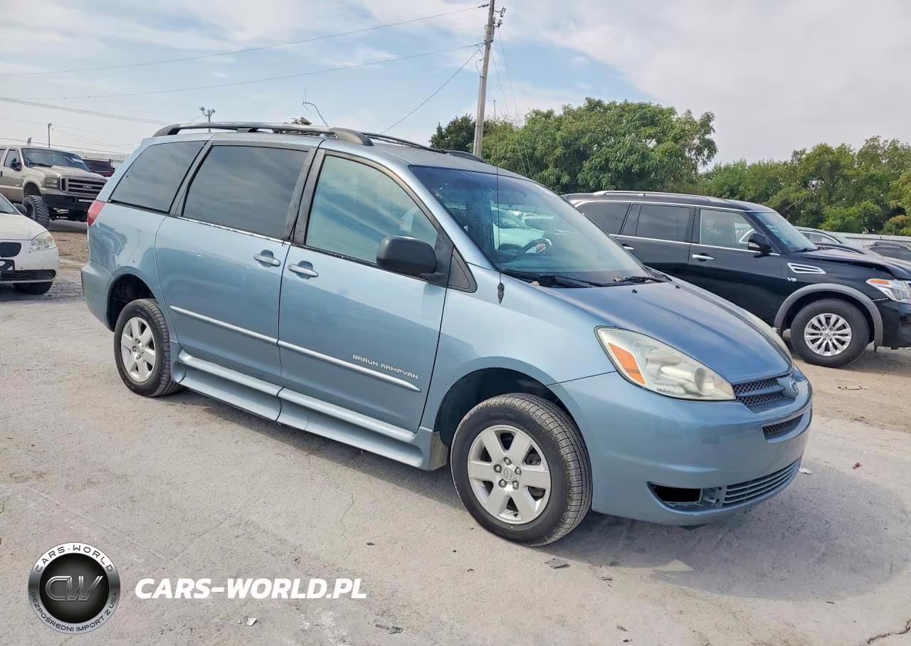 2004 Toyota Sienna Le 8 Passenger VIN:5TDZA23C34S200282 - 4
