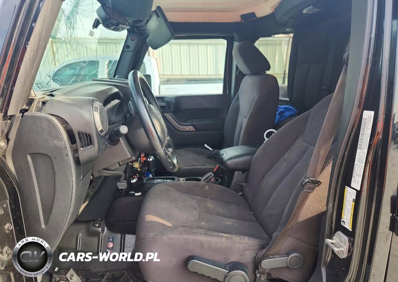 2013 Jeep Wrangler Unlimited Sport VIN:1C4BJWDG5DL621531 - 7