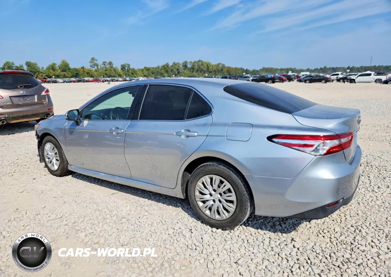 2018 Toyota Camry L VIN:4T1B11HK7JU650404 - 2