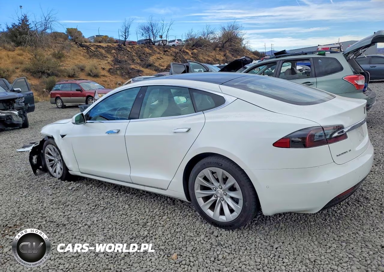 2017 Tesla Model S VIN:5YJSA1E23HF218260 - 2